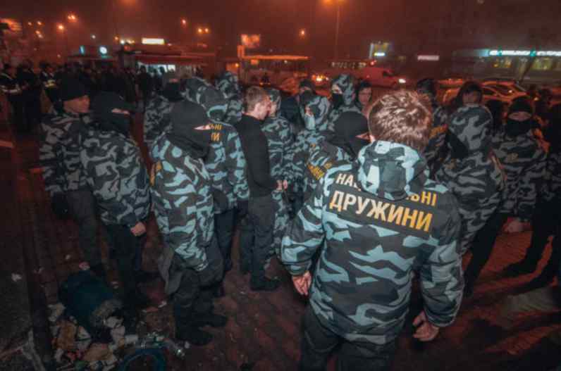 У Києві штурмували торговий центр: що там відбувається