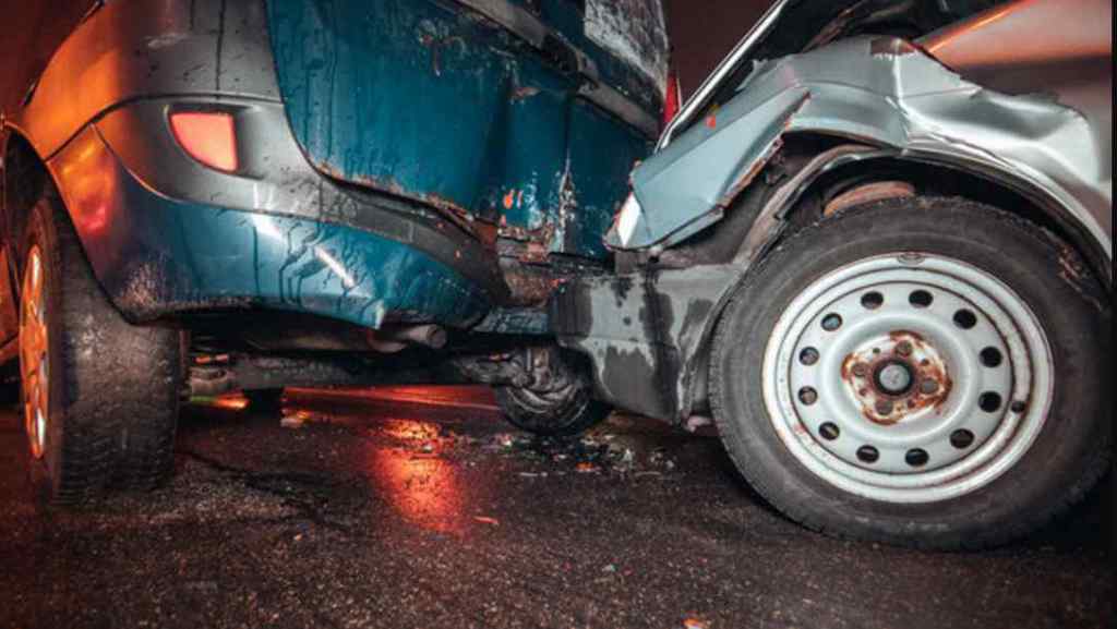 Небезпечна ДТП у столиці: в Києві зіткнулися чотири автомобілі, подробиці