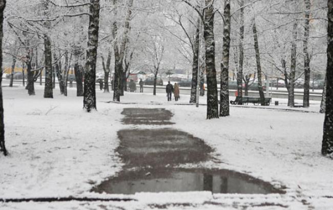 Україну засиплють дощі зі снігом: синоптики уточнили прогноз погоди на 10 грудня