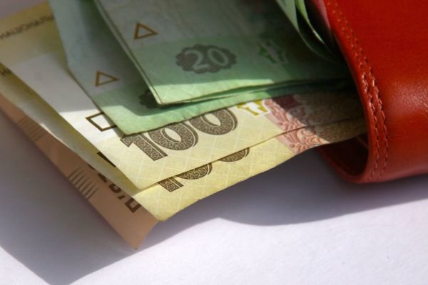 Зарплата у 15 тисяч: коли українці отримуватимуть більше, прогноз