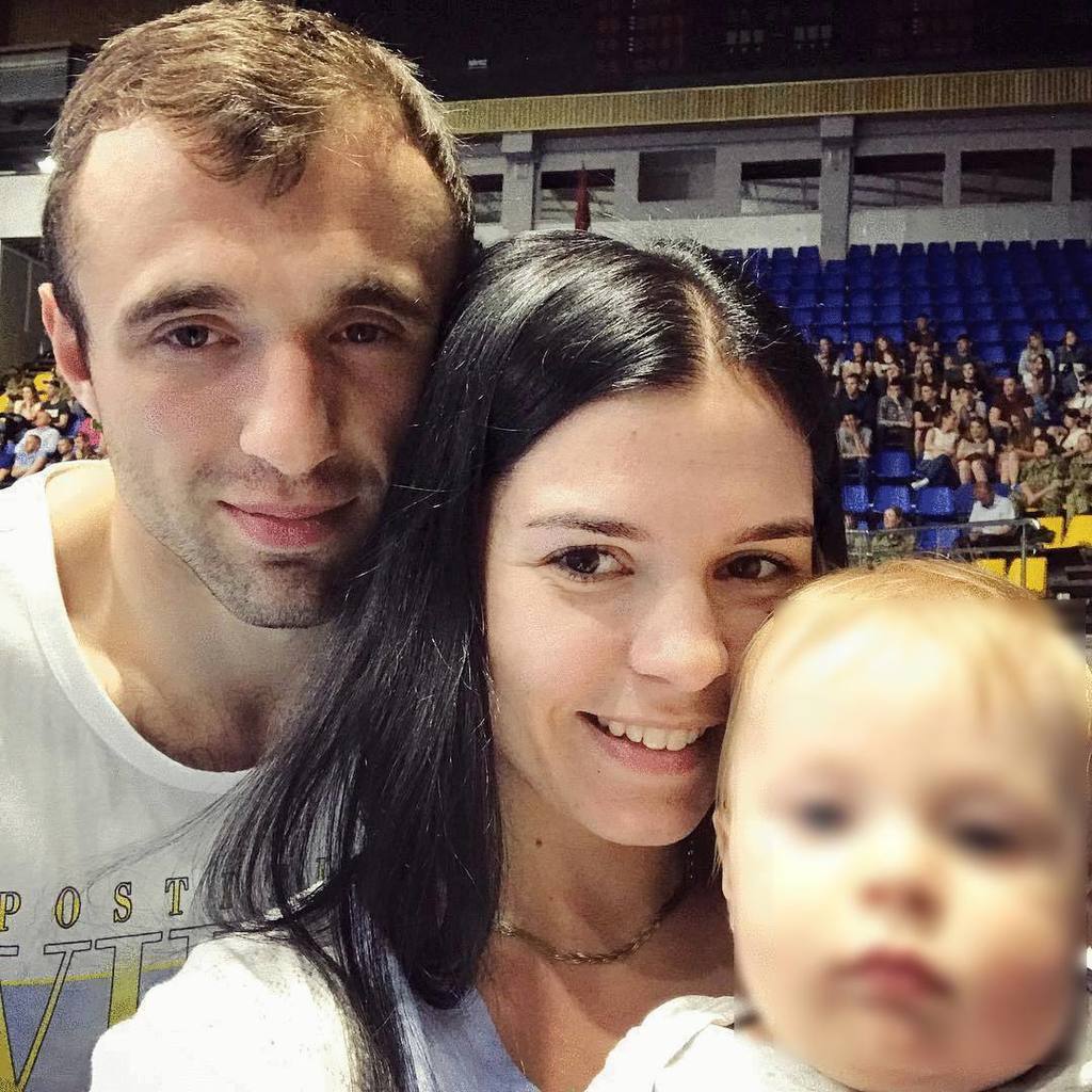 Маленький хлопчик залишився сиротою: з’явилися нові дані про вбитого в Києві військового