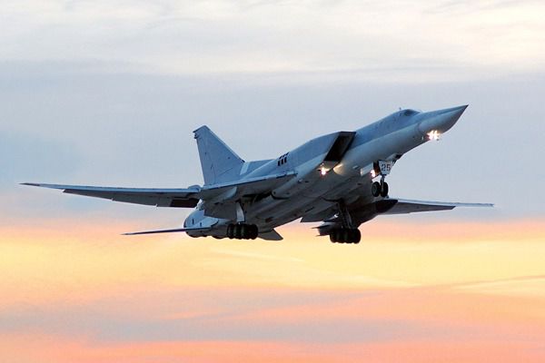 Винищувачі-бомбардувальники НАТО можуть завдати удару російській ППО. Наростає напруга!