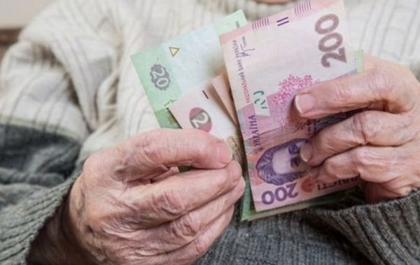 Збільшать не всім: Кого торкнеться перерахунок пенсій в Україні
