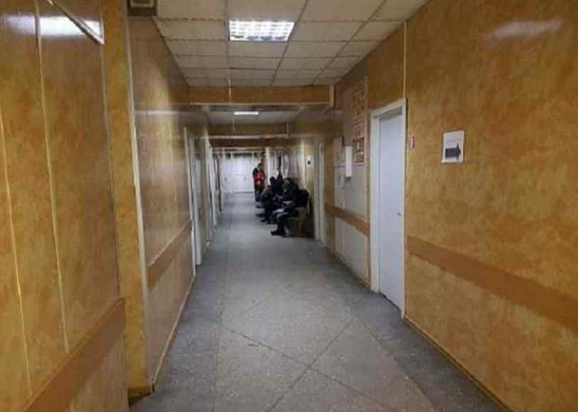 НП в лікарні Бердянська: чоловік влаштував стрілянину, поранено охоронця