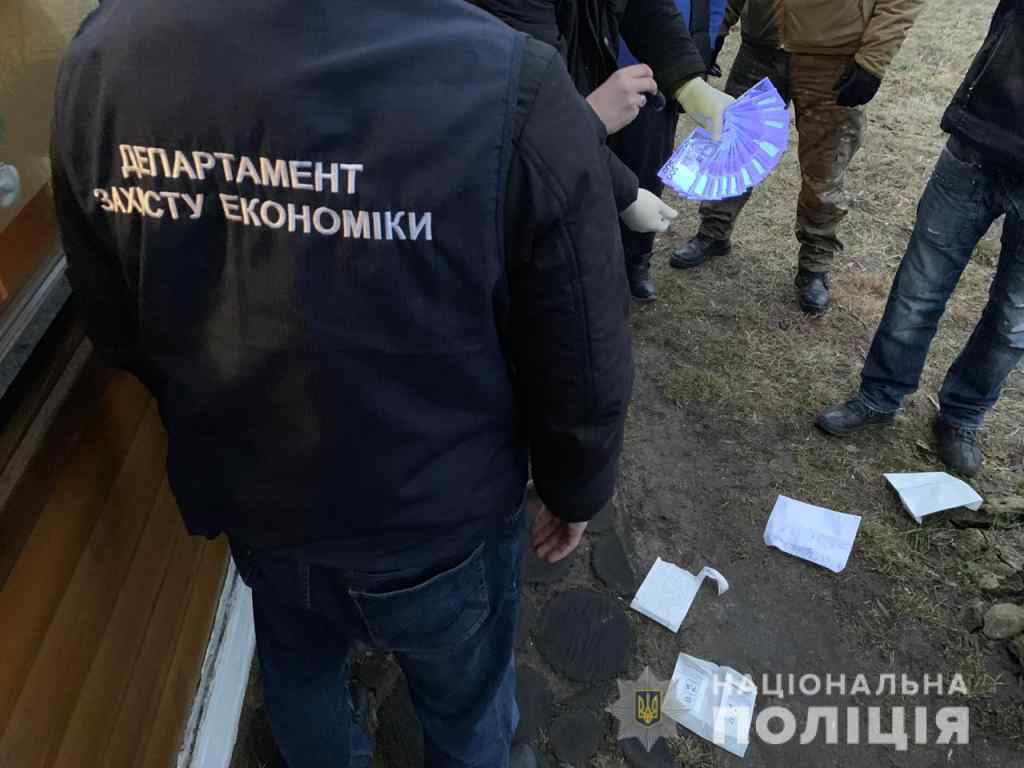 На хабарі 40 тисяч:  На Львівщині затримали депутата