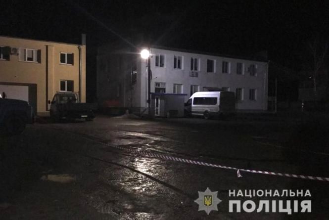 Тіло знайшли на стоянці: На Хмельниччині 23-річна дівчина жорстоко вбила іноземця