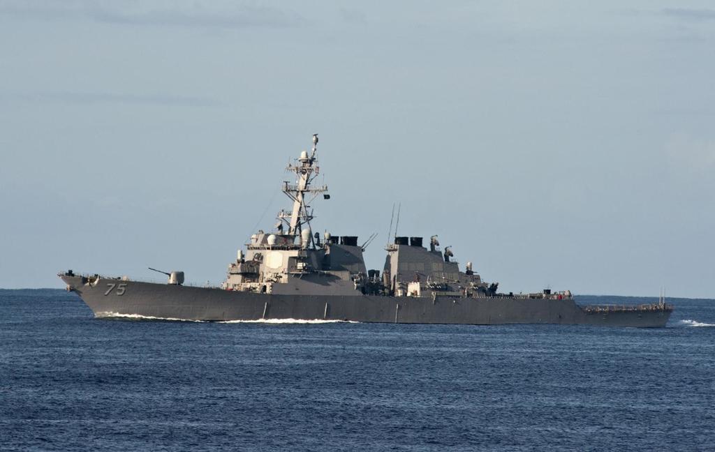 Охороняти і загрожувати: для чого есмінець США  зайшов у Чорне море