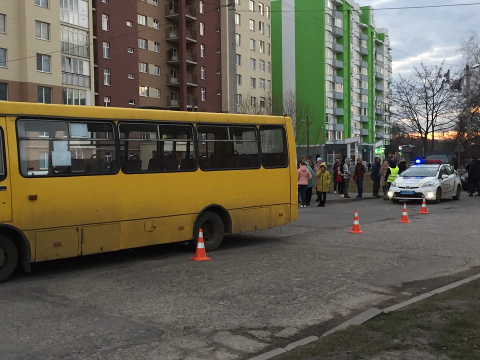 “Дівчина переходила дорогу”: У Львові водій маршрутки на смерть збив 10-річну школярку. Усі подробиці