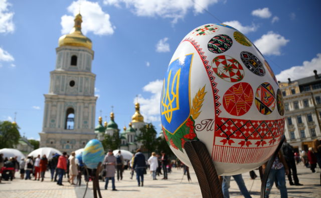На Заході задощить та +25: Погода в Україні на Великодні вихідні
