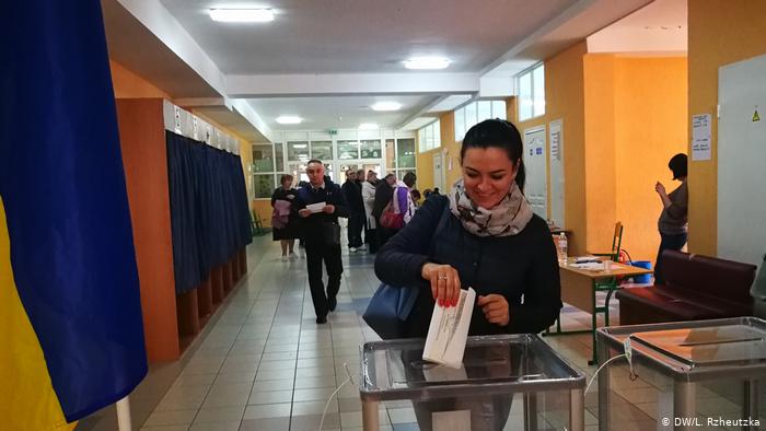 “Знову агітація!”: ЦВК офіційно оголосила результати першого туру виборів президента України