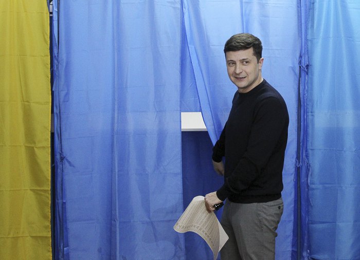Не спав цілу ніч: Володимир Зеленський проголосував на виборах президента