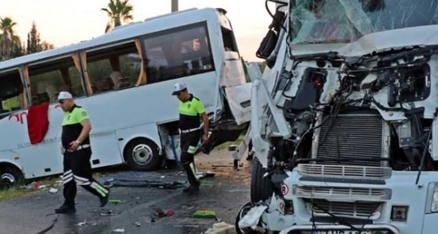 На трасі в Чилі перекинувся пасажирський автобус: шестеро загиблих, 30 поранених