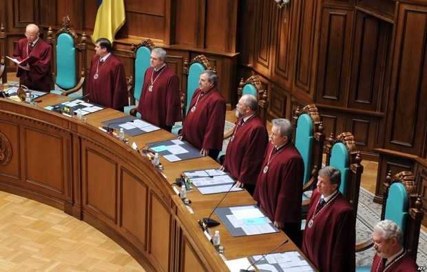 “Не сприймався іншими суддями”: Радник Зеленського прокоментував звільнення глави КС