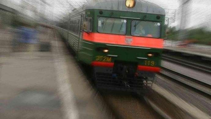 Не зреагувала на сигнал машиніста: Поїзд “Одеса-Київ” насмерть задавив пенсіонерку