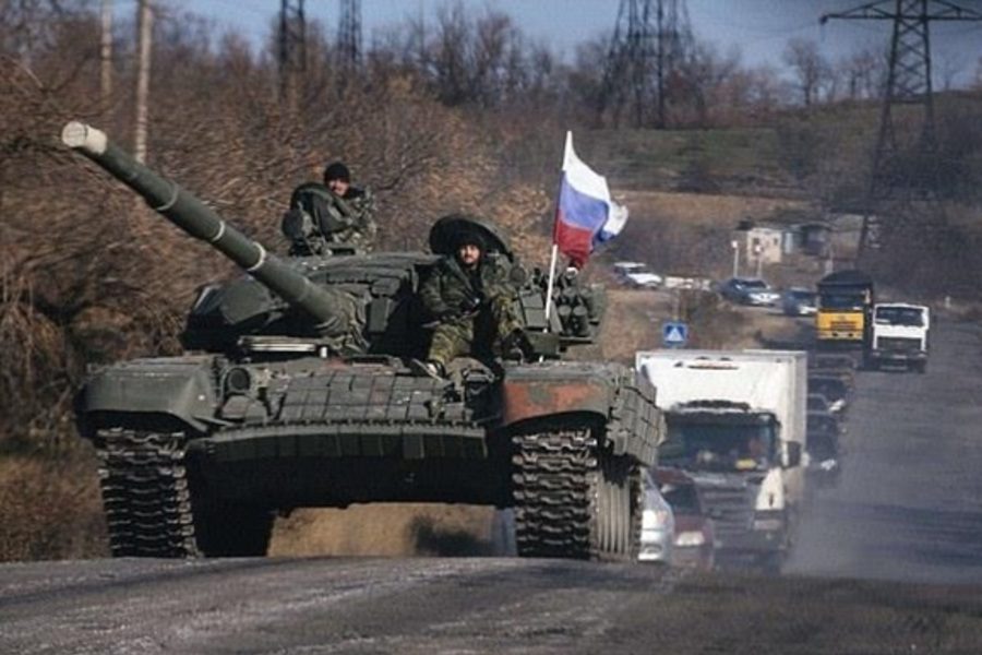 Росія терміново стягнула танки і облаштовує позиції на Донбасі: що відбувається?