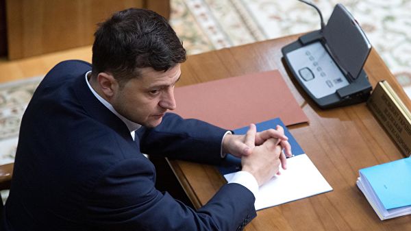 “Ми не готові на діалог з сепаратистами”: Зеленський спростував заяву президента Франції
