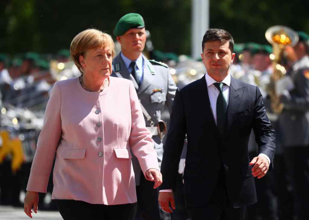 “Не ми починали цю війну”: Зеленський після зустрічі з Меркель зробив різку заяву на адресу деяких політиків