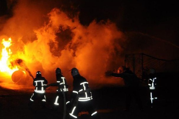 Страшна трагедія: вночі на Чернігівщині вибухнула автомобільна станція