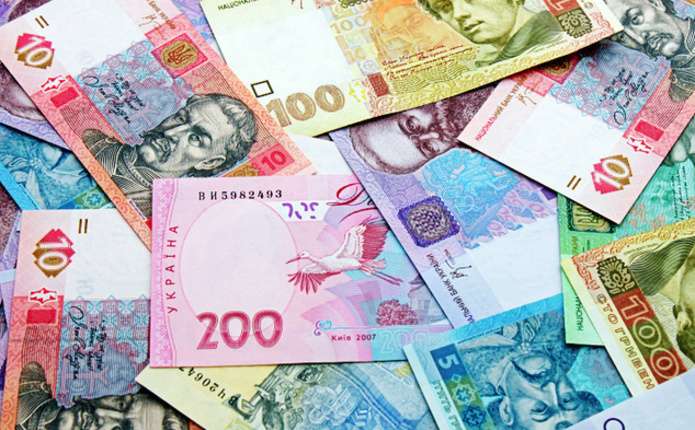 Гривня знову падає: курс валют на 25 серпня