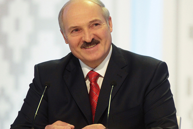 “Забагато зброї”: Білорусь наглухо закриває кордон з Україною. Лукашенко все пояснив