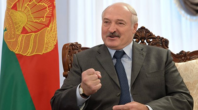 “Щоб ви від нас труни отримували”: Лукашенко під враженням від армії України. Звернувся до Зеленського