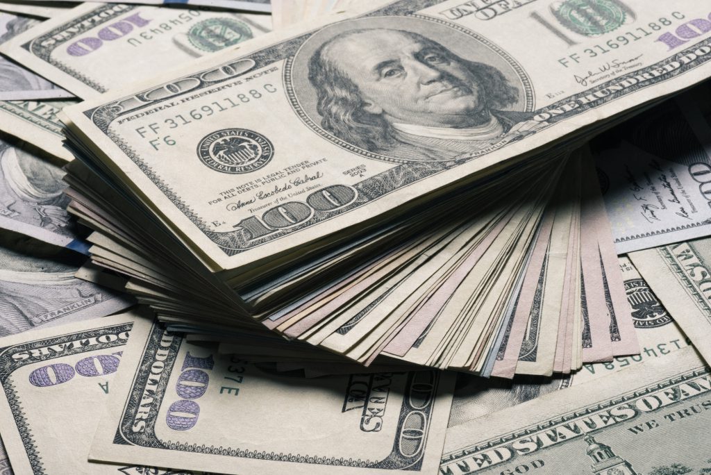 Лякаючі прогнози! Що станеться з доларом вже зовсім скоро? Українці в шоці