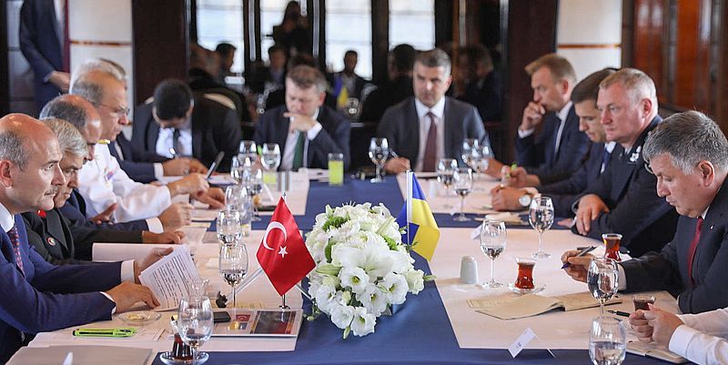 “Жорсткі кроки”: проблему тероризму вирішуватимуть разом. Україна і Туреччина обговорили співпрацю