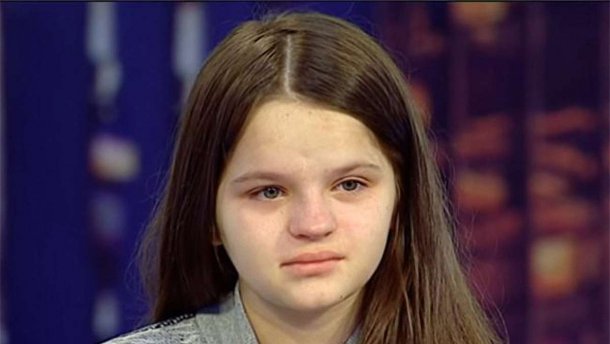 “Після навчання”: 13-річна мама з Львівщини хоче покинути країну. Що буде з дочкою?