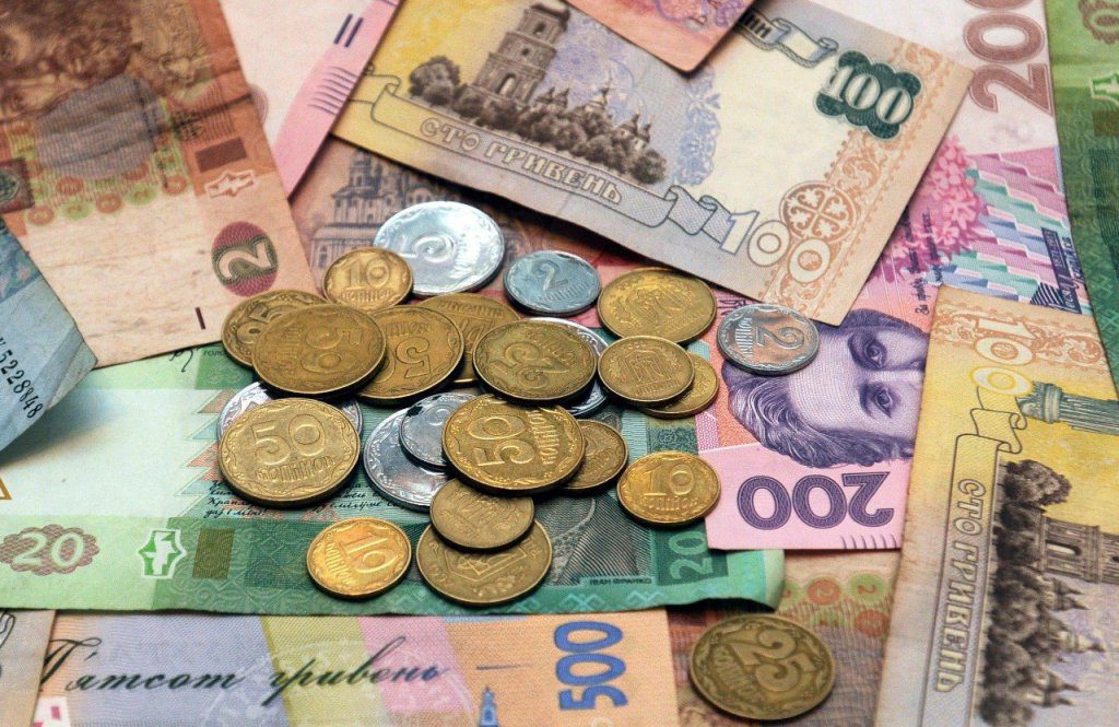 Монетизація соцпільг, субсидії по-новому та відміна монет: що зміниться в Україні з 1 жовтня