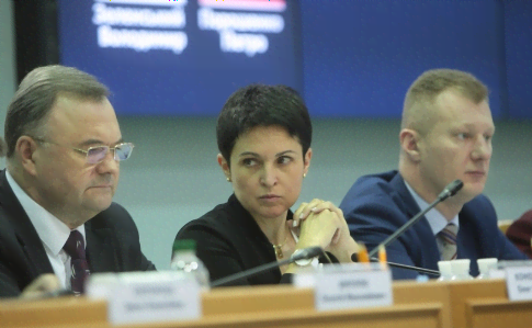 Підтримали Зеленського: Комітет Ради проголосував “за” звільнення складу ЦВК