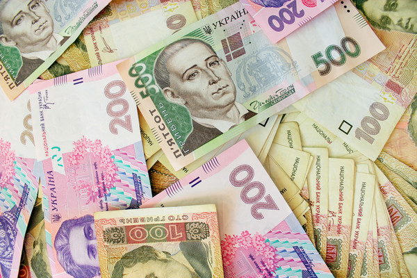 Плюс 500 грн! Допомога українцям зросте у 2020 році. Кому доплатять?