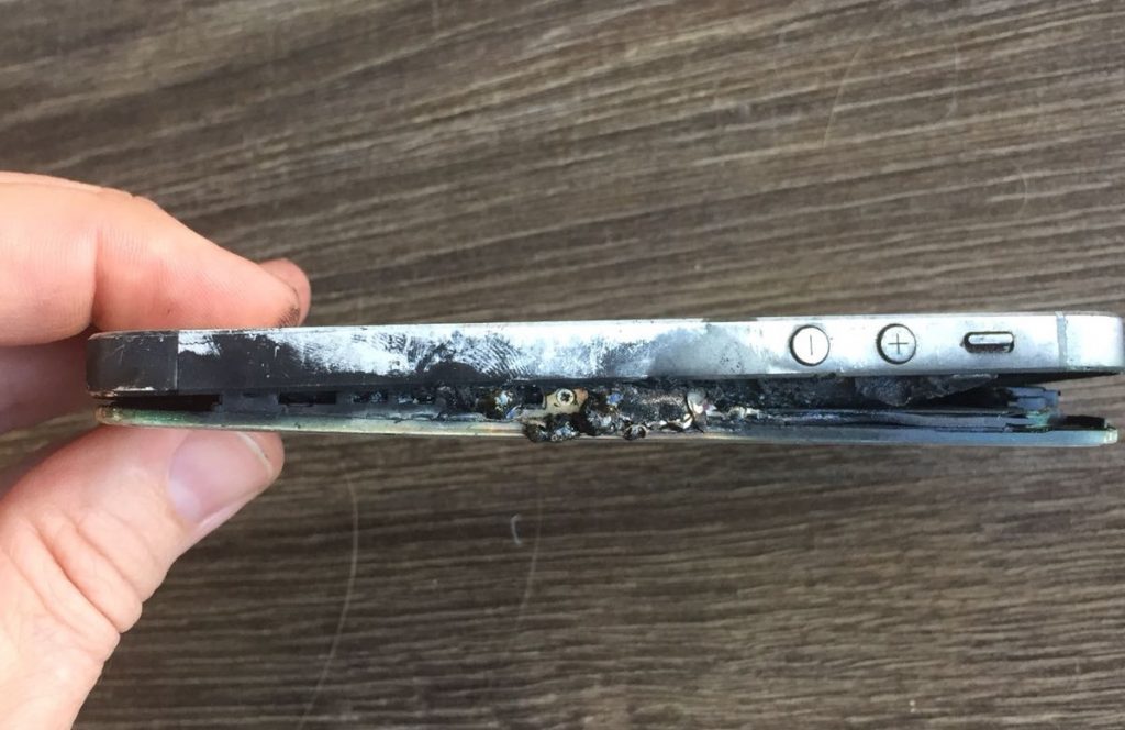 “Телефон просто вибухнув у руках”: Страшна НП сталася зі школяркою у Запоріжжі.