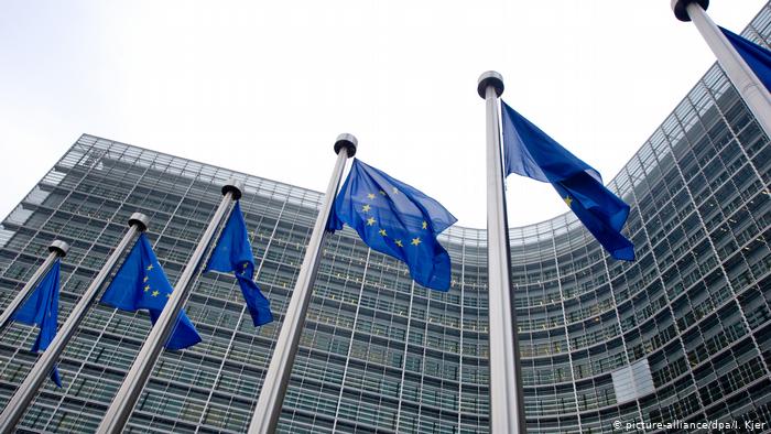 “Крок до подальших зусиль”: у Єврокомісії прокоментували згоду України на “формулу Штайнмаєра”