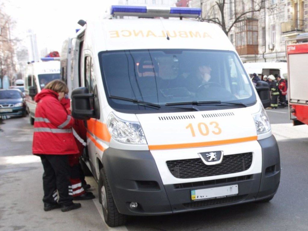 Був ще живий: страшна аварія на Львівщині налякала мешканців. Лежав прямо на дорозі