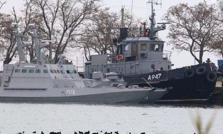 “Приблизно за 20-25 кілометрів від південного берега” : Українські буксири підпливли до Криму