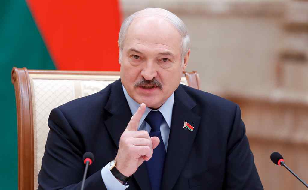 “На хр*на він потрібен?”: Лукашенко різко поставив на місце Путіна. “Розмазав” у своєму стилі