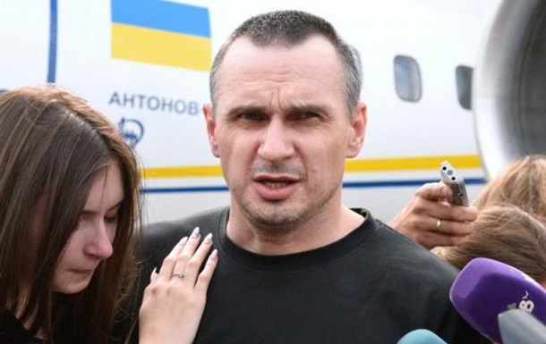 “Повертайся у в’язницю”: відомий політик жорстко звернувся до Сенцова. Спалахнув скандал