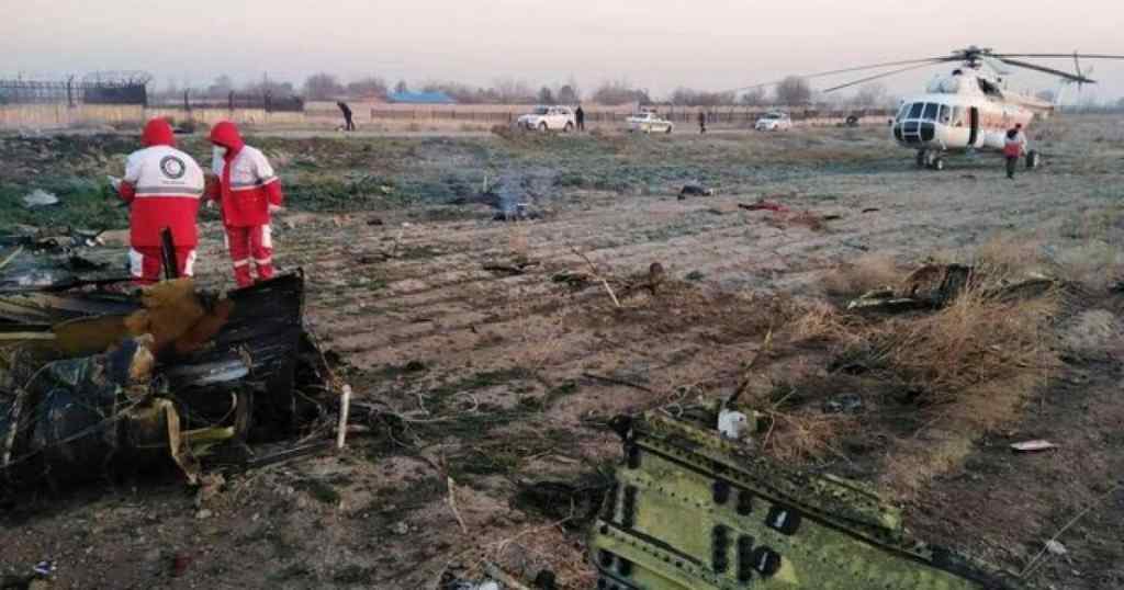Авіакатастрофа українського літака: Перші дані чорного ящика. “У пілота не було…”