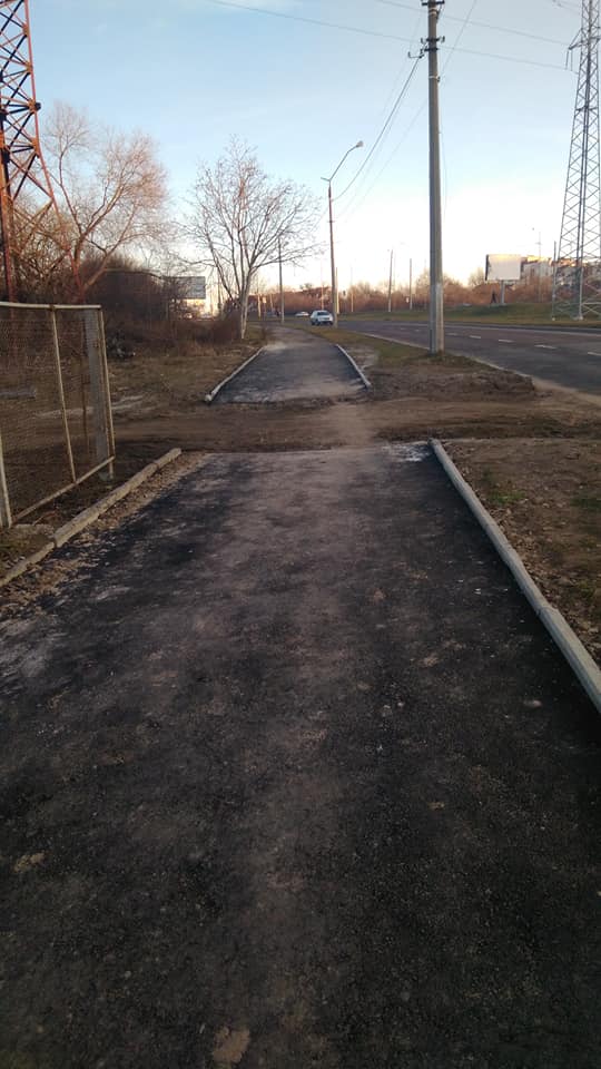 #СадовийвідремонтуйЛьвів: Розкопали тротуар і так залишили! Ще одна перешкода для львів’ян