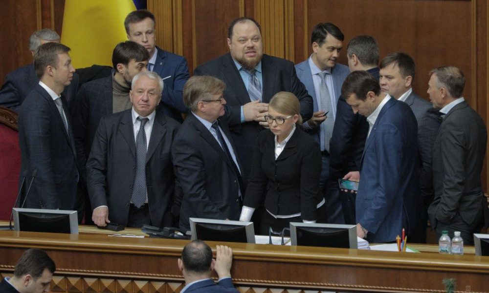 “У десятикратному розмірі”: Юлію Тимошенко присоромили на всю країну. “Сама себе доб’є”