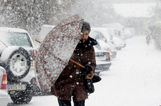 Сніг і холод “розтопчуть” Україну! Прогноз погоди жахає українців. Чого чекати у найближчі дні?