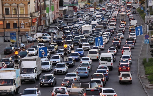 Від завтра! Київ повністю зупиняє рух громадського транспорту. Возитимуть тільки медиків і працівників продуктових