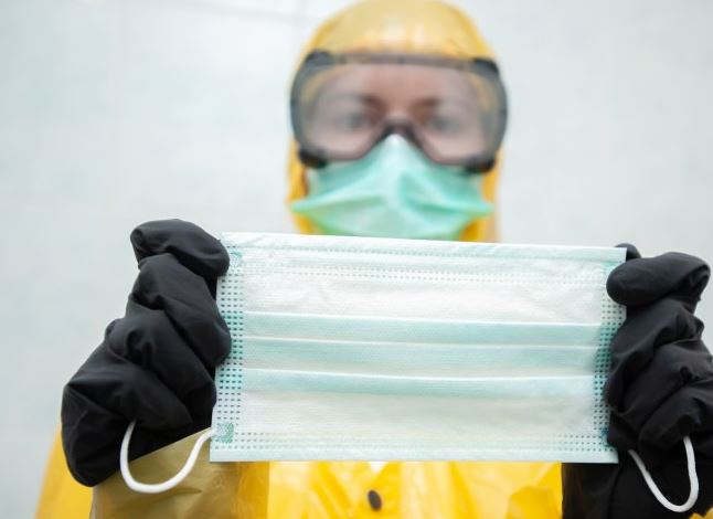“Це неприпустимо!”: Українці цинічно приховують від медиків симптоми коронавірусу. “Не буде кому рятувати!”