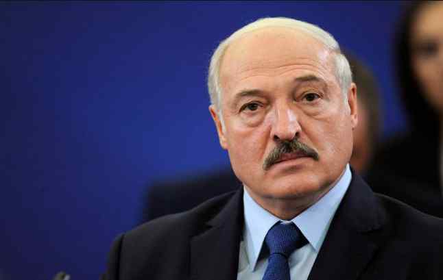 Не змогли врятувати! Лукашенко виступив з екстреною заявою. Пішов з життя від коронавірусу