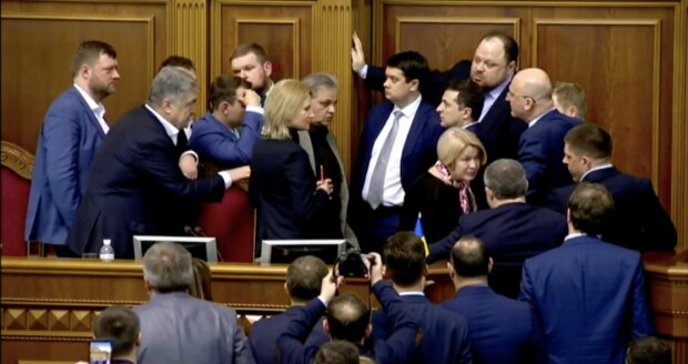 Особисто попросив Разумкова: новий закон змінить для українців все. Мільйони з бюджету