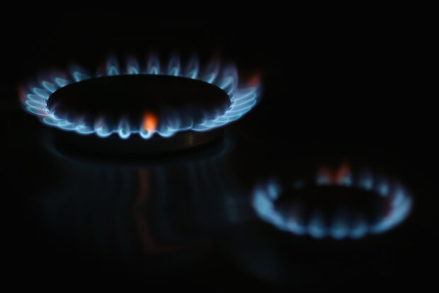 “Приємний сюрприз”: Українцям різко знизили ціни на газ. Скільки заплатимо у квітні