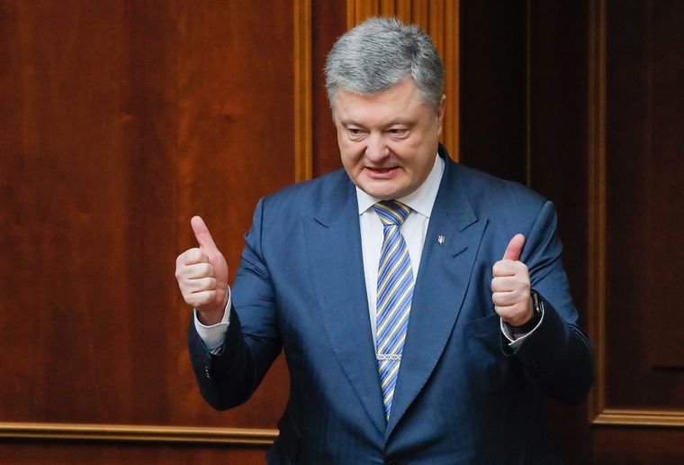 “У 26 разів більше, ніж Зеленський”: декларація Порошенка за 2019 рік вразила українців