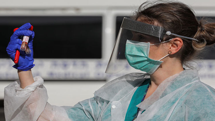 “Захворіли 52 студенти в одному гуртожитку”: У столиці масовий спалах коронавірусу