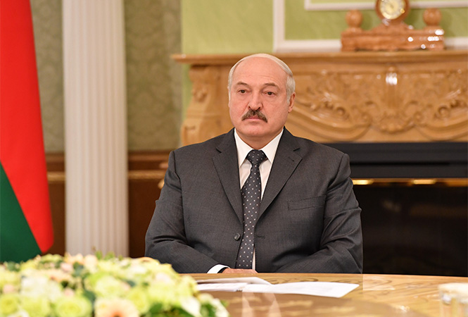 “Управляють нашими вівцями!”: Лукашенко різко пройшовся по протестуючих. “Я попереджав. Майдану не буде!”