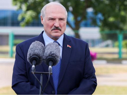 “Прибув на площу особисто!”: Лукашенка засікли у центрі Мінська. “Буде вмовляти білорусів”